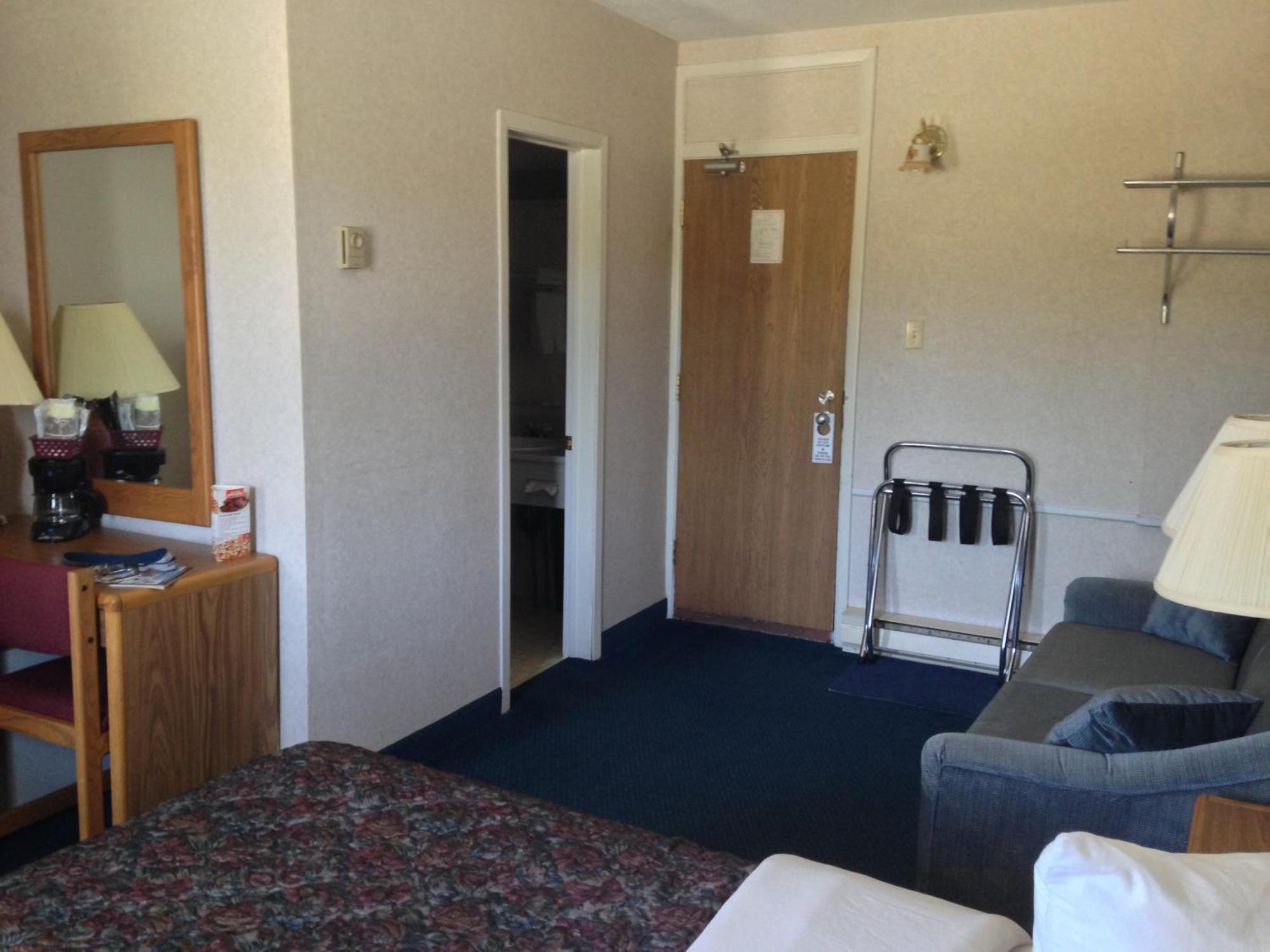 Bancroft Inn & Suites Kamer foto