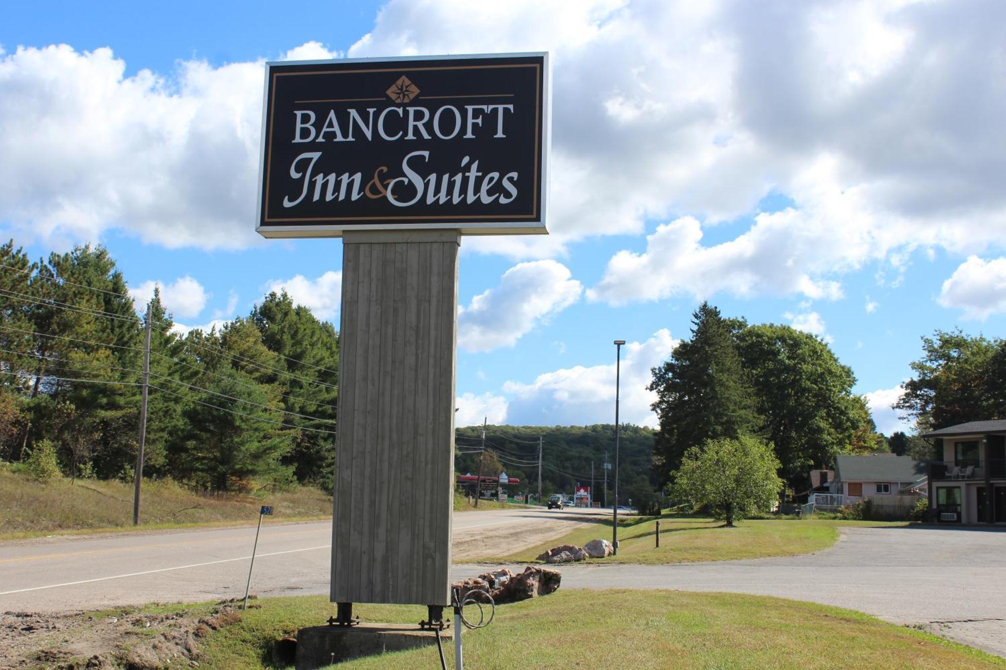 Bancroft Inn & Suites Buitenkant foto
